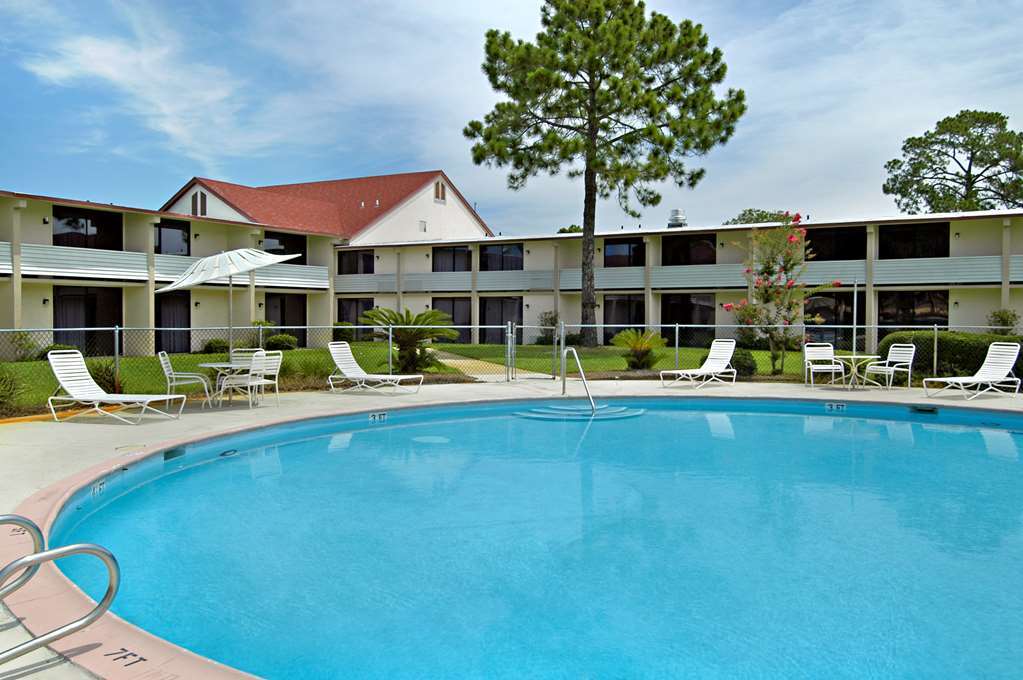 Red Roof Inn & Suites Brunswick I-95 Kemudahan gambar